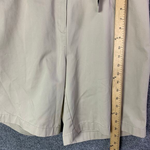 NEW LL Bean Chino Shorts 9" Original Fit Women's SZ 14 Khaki Wrinkle free - Picture 5 of 12